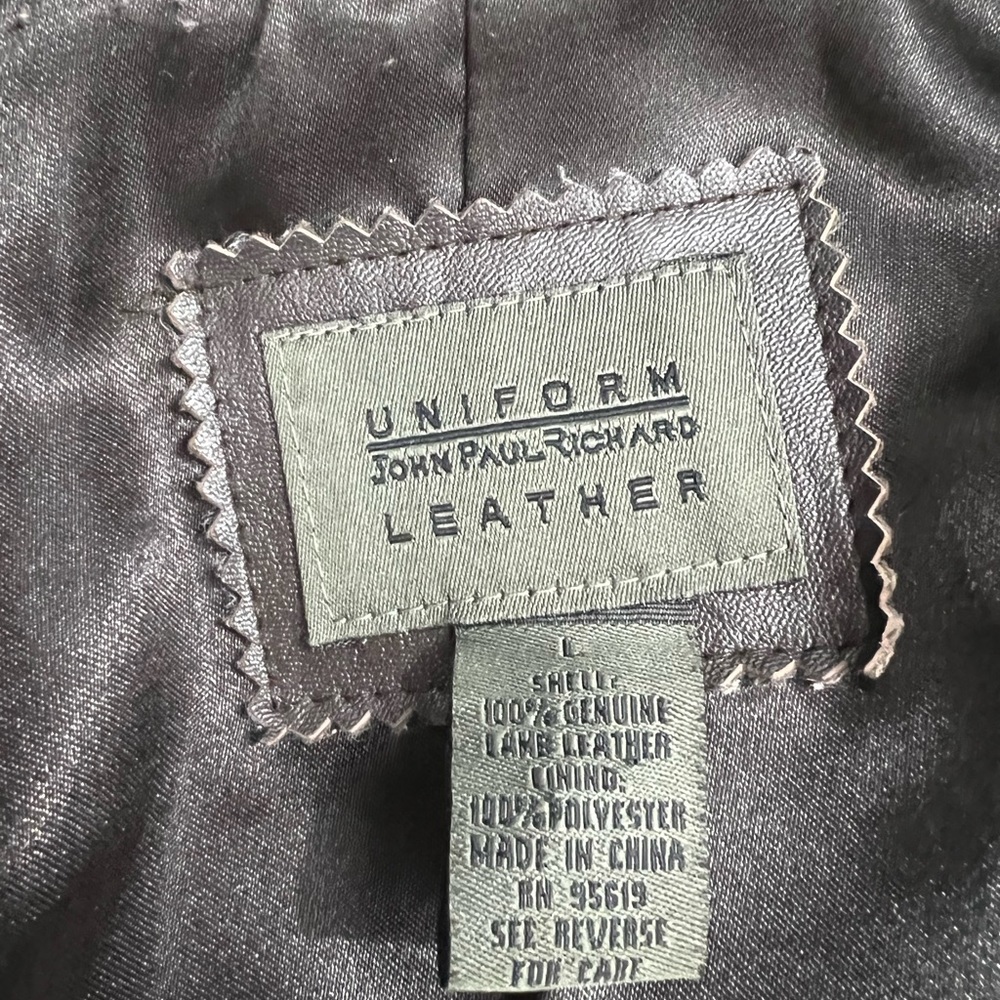 Leather jacket - Picture 4 of 4